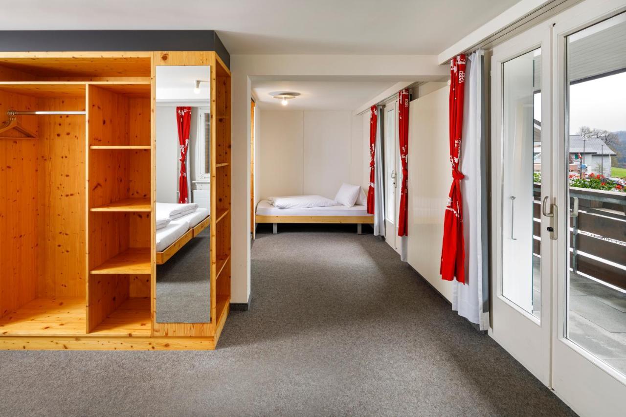 Hirschen Guesthouse - Village Hotel Wildhaus Esterno foto
